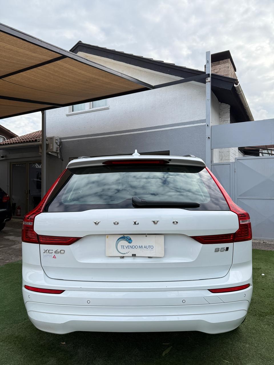 Volvo Xc60 B5 Momentun Auto AWD 2022 (98.000 Km)