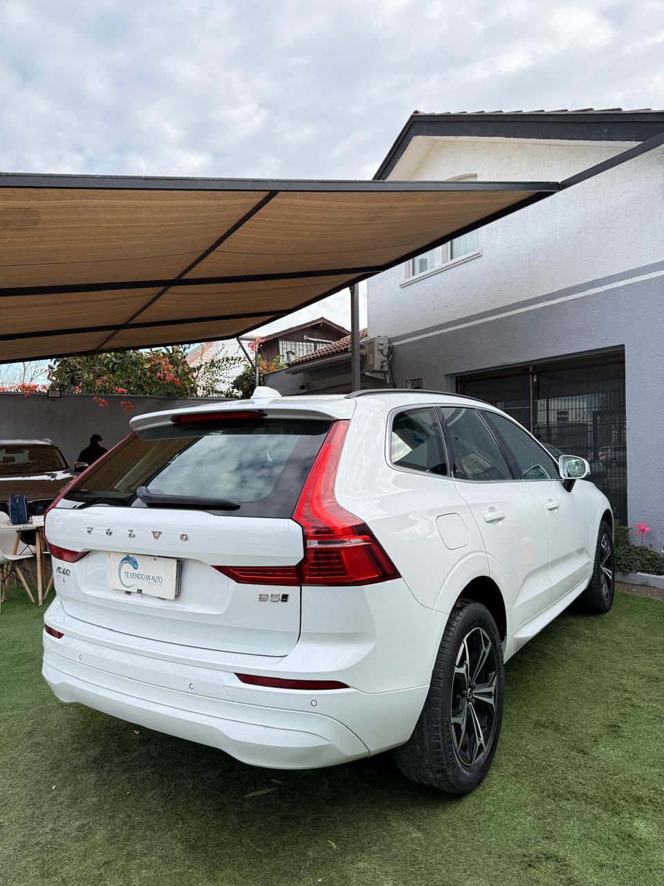 Volvo Xc60 B5 Momentun Auto AWD 2022 (98.000 Km)
