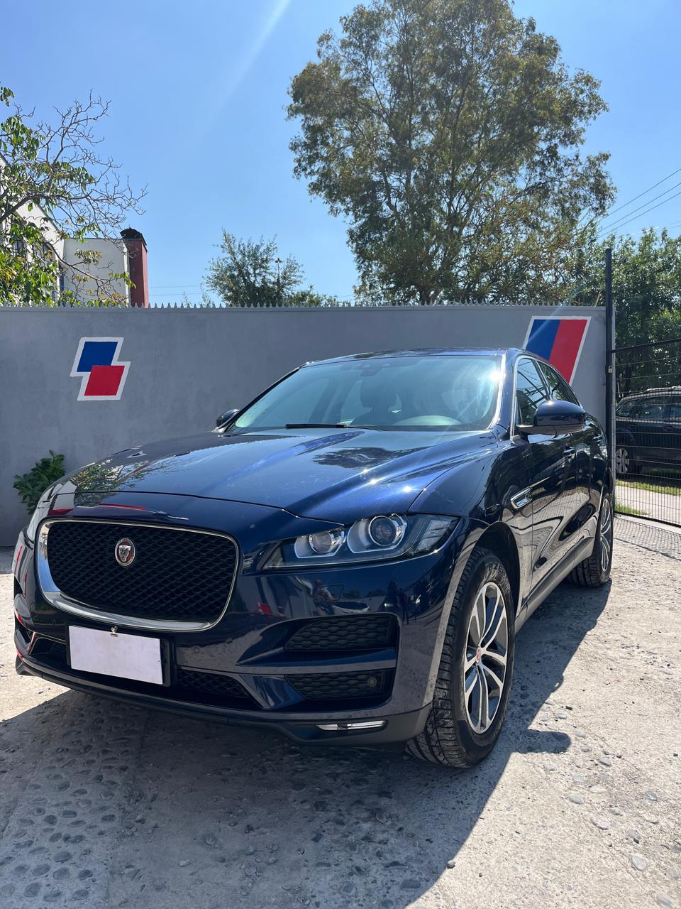 Jaguar F-Pace 2.0D I4 180PS Prestige Auto 4WD 2019 (76.500 KM)