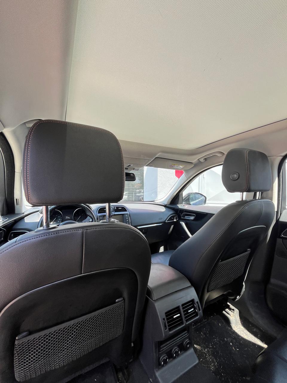 Jaguar F-Pace 2.0D I4 180PS Prestige Auto 4WD 2019 (76.500 KM)