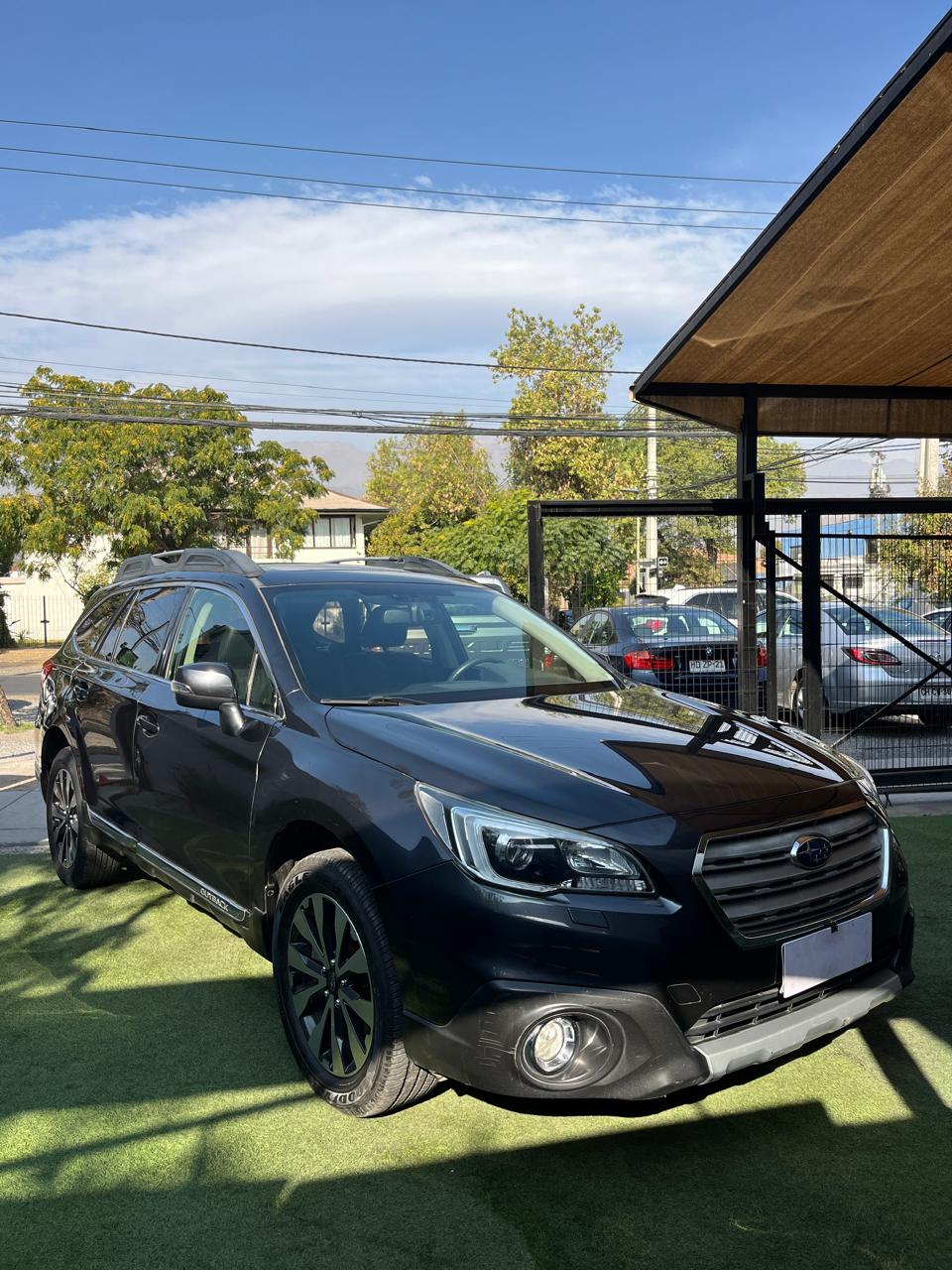 Subaru Outback Limited 2016 (Km 121.477 )