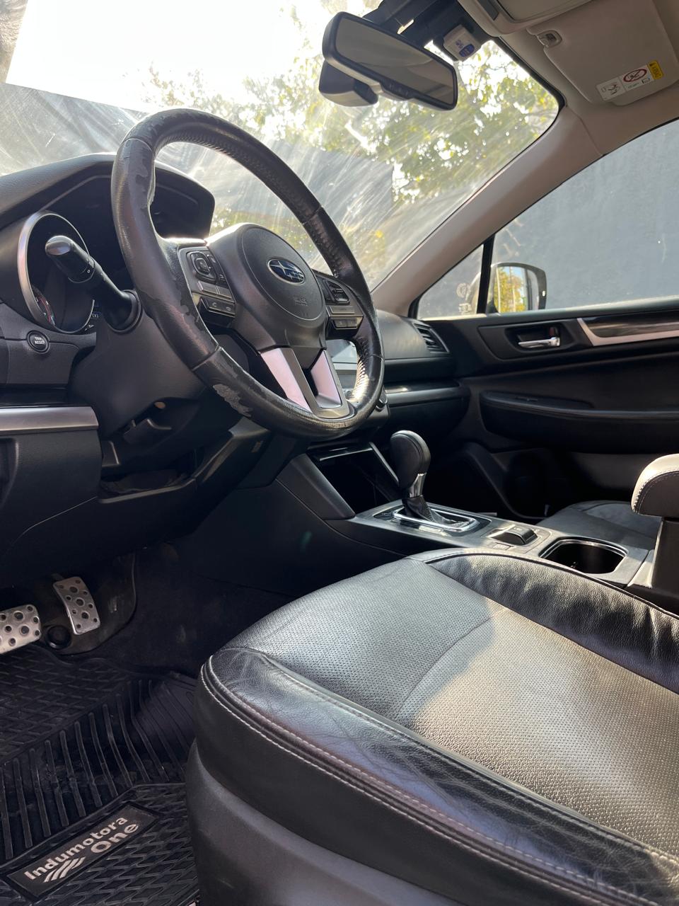 Subaru Outback Limited 2016 (Km 121.477 )