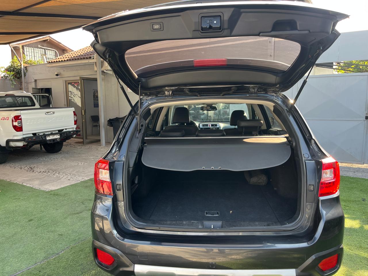 Subaru Outback Limited 2016 (Km 121.477 )