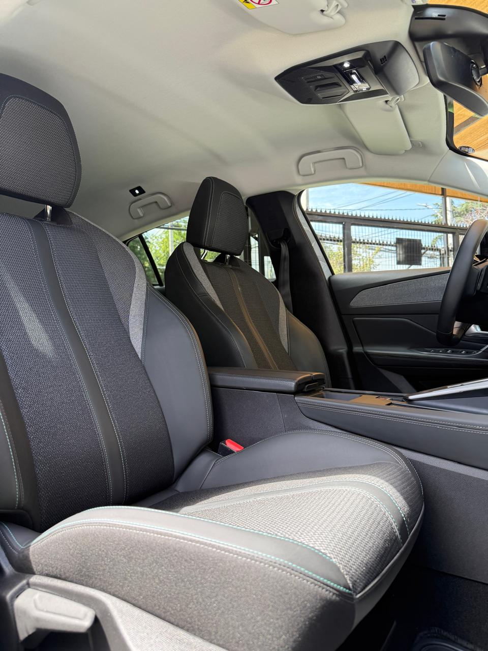 Peugeot 308 1.2 Turbo Allure Pack 2023 (29.000 km)