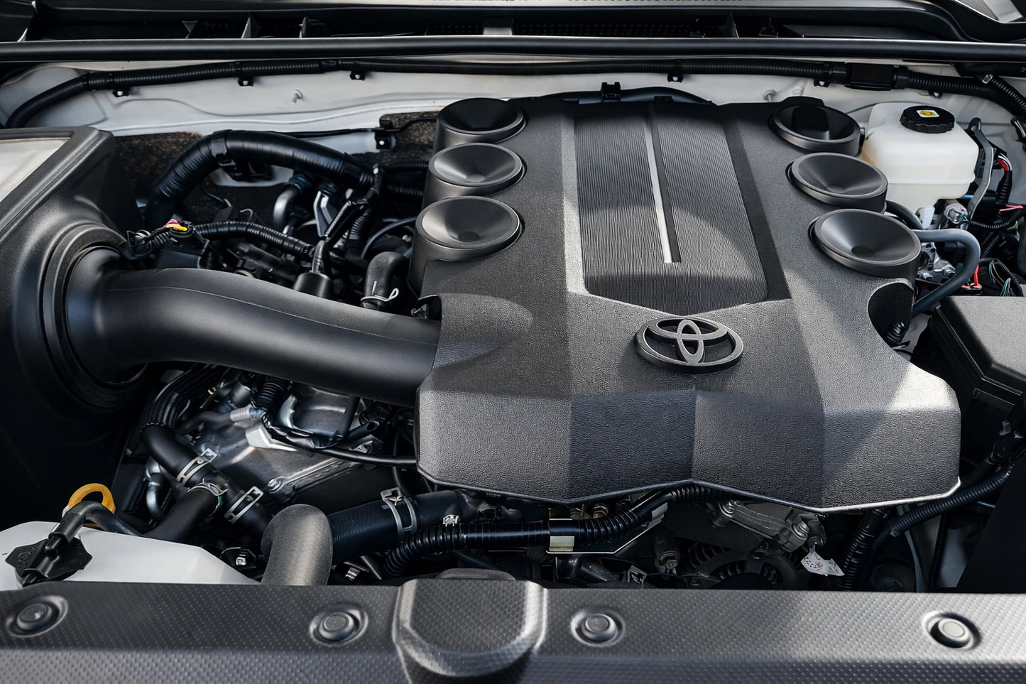 Toyota 4Runner 4.0 SR5 MV Auto 4WD 2024 (11.740 km)