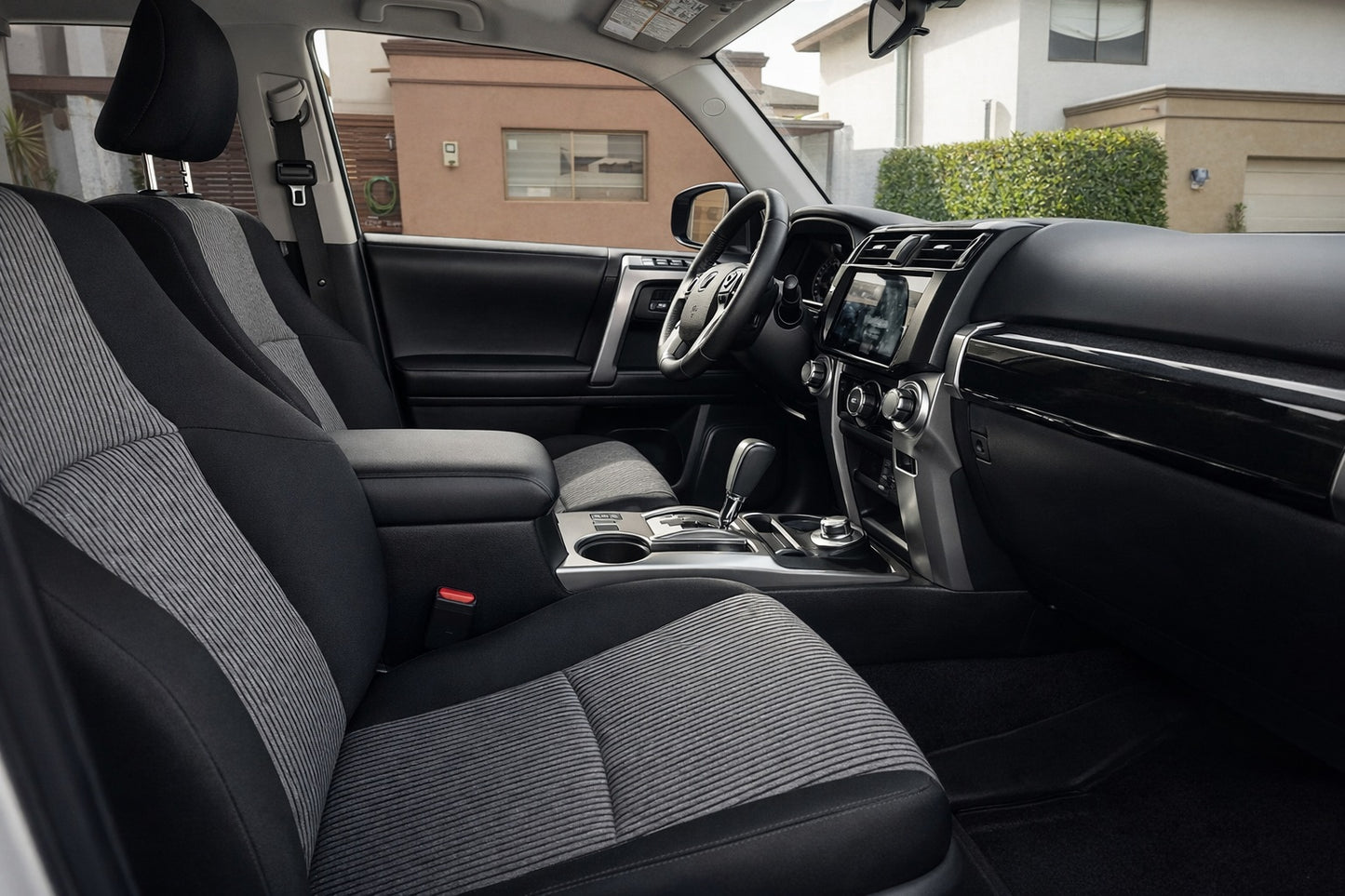 Toyota 4Runner 4.0 SR5 MV Auto 4WD 2024 (11.740 km)