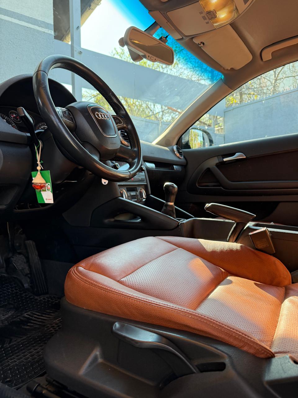Audi A3 1.600 CC MT Hatchback 2010 (Km 155.600 Km)