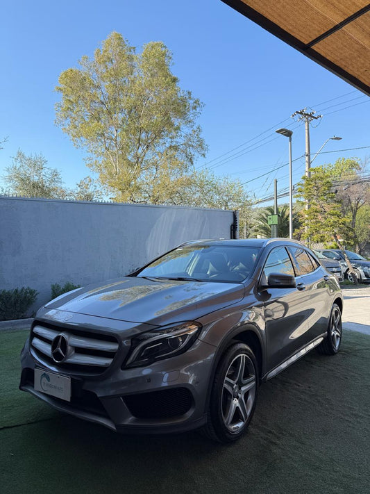 Mercedes-Benz Gla 250 2.0 cc 4 Matic 2015 (173.655 Km)
