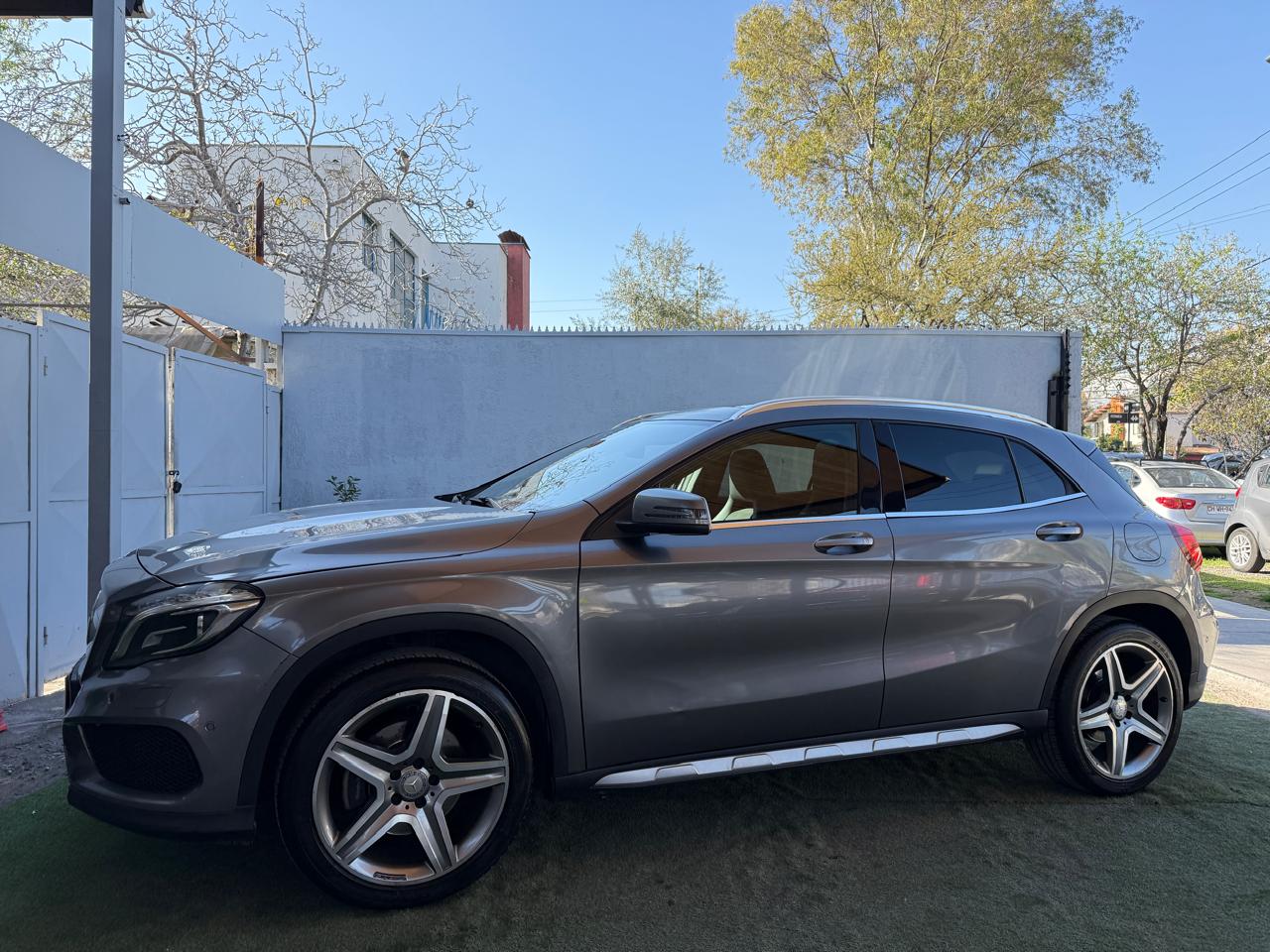 Mercedes-Benz Gla 250 2.0 cc 4 Matic 2015 (173.655 Km)