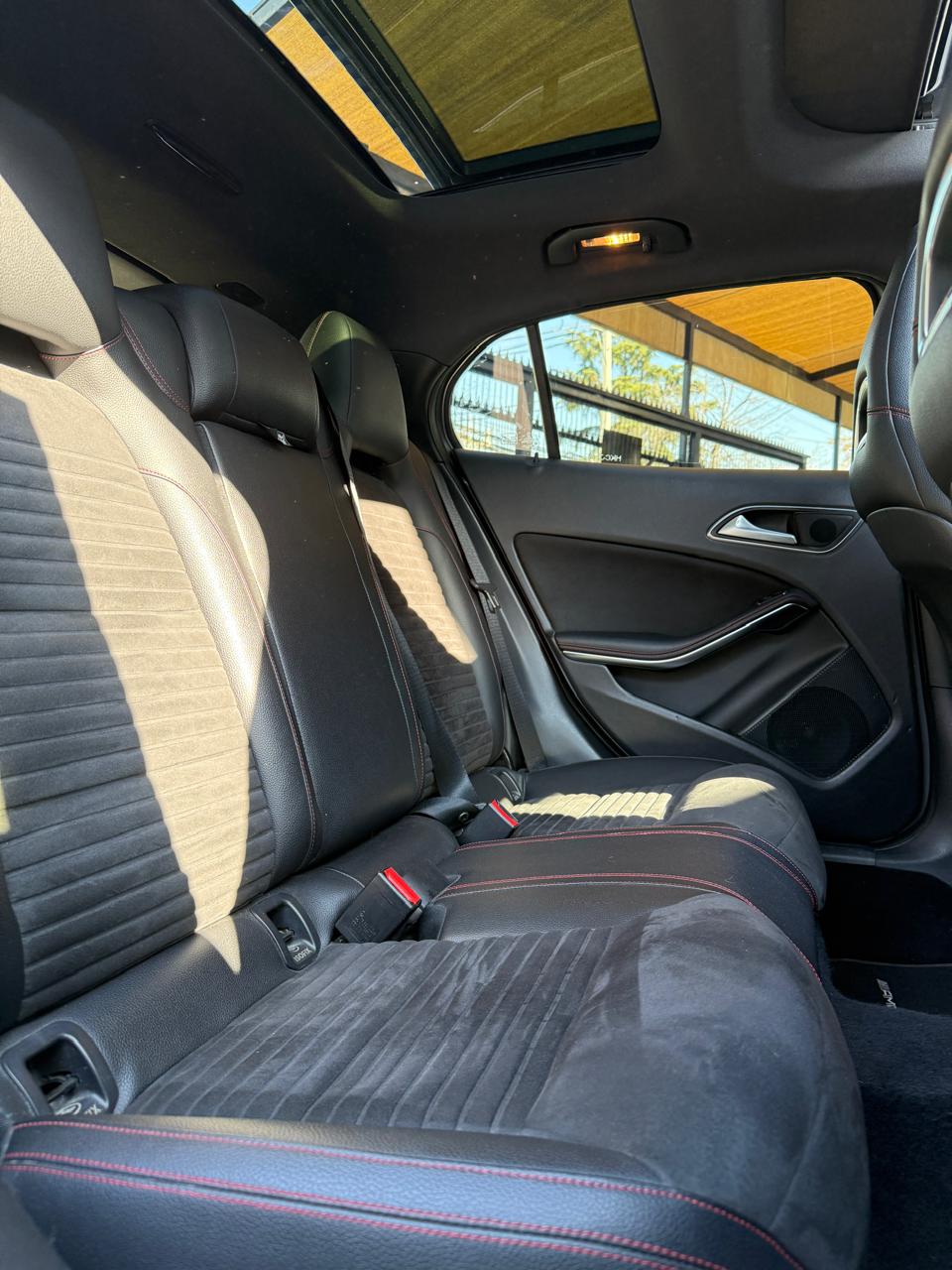 Mercedes-Benz Gla 250 2.0 cc 4 Matic 2015 (173.655 Km)