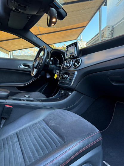 Mercedes-Benz Gla 250 2.0 cc 4 Matic 2015 (173.655 Km)