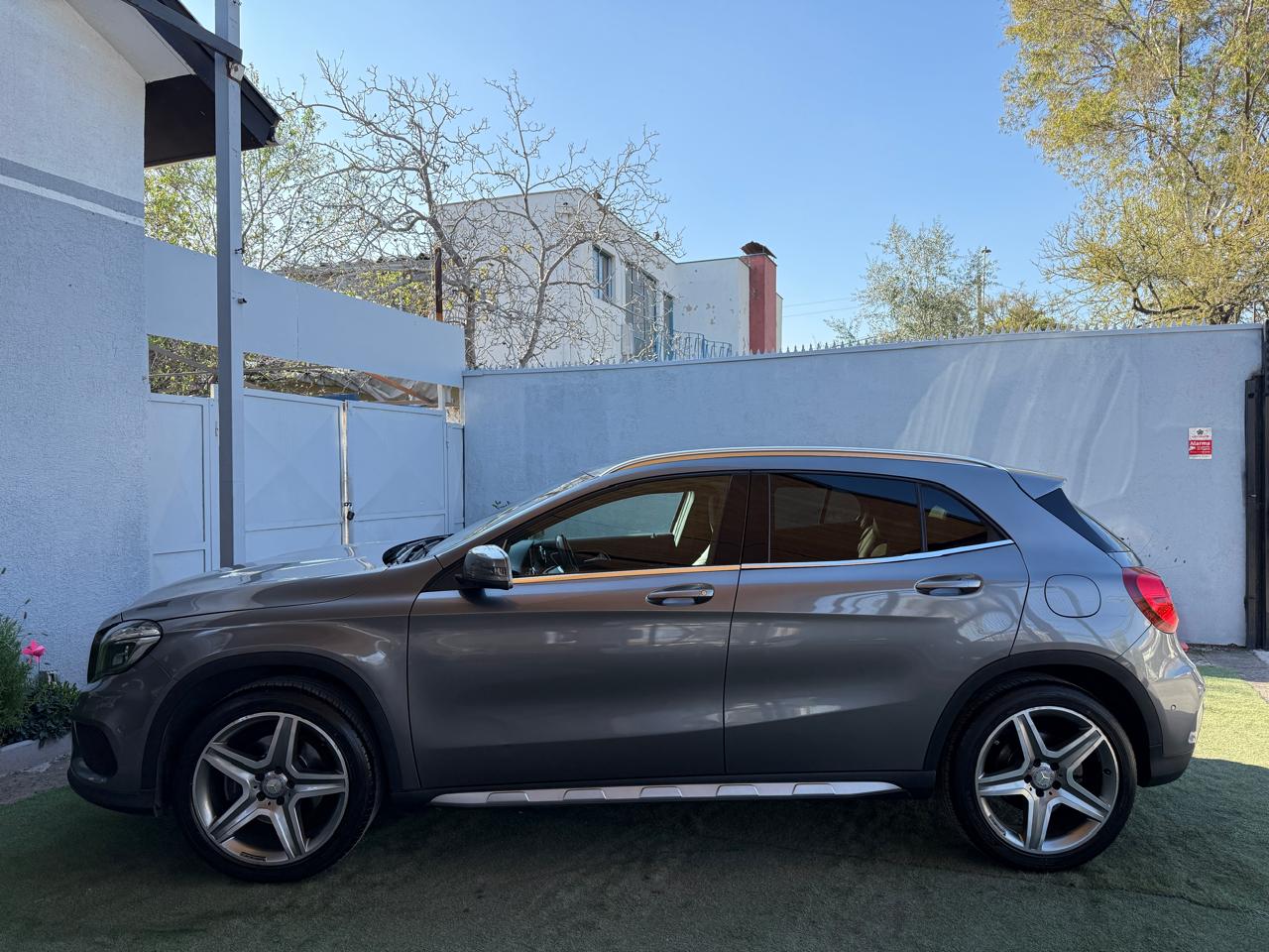 Mercedes-Benz Gla 250 2.0 cc 4 Matic 2015 (173.655 Km)