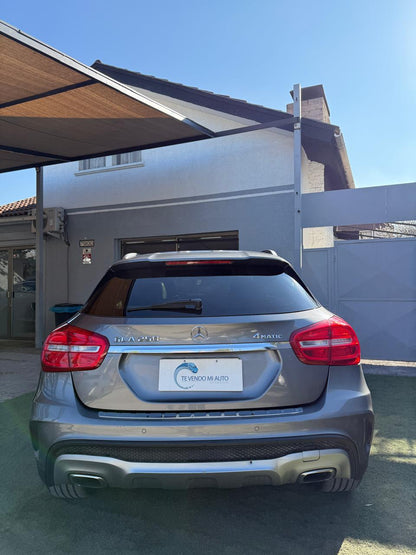 Mercedes-Benz Gla 250 2.0 cc 4 Matic 2015 (173.655 Km)