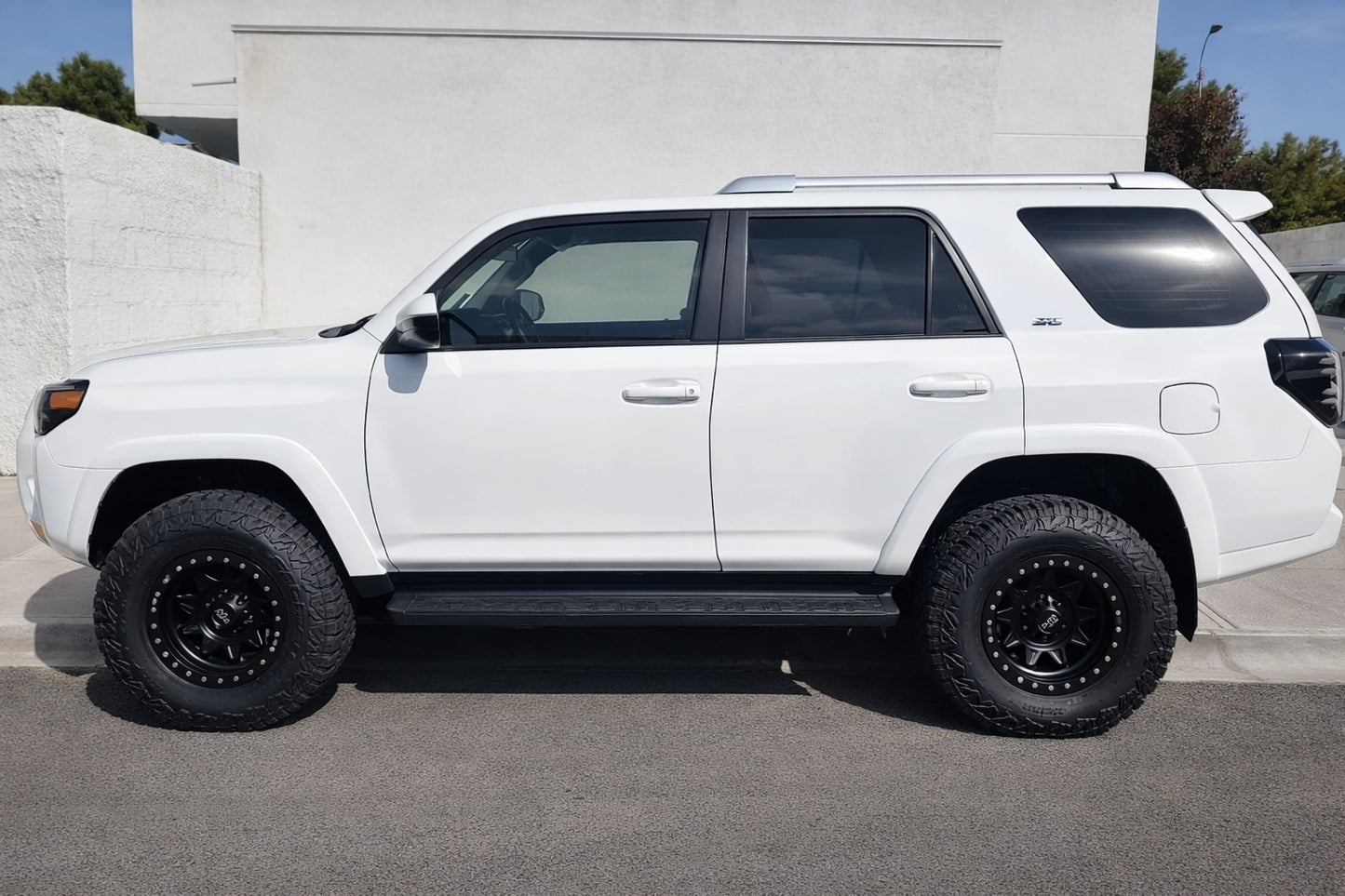 Toyota 4Runner 4.0 SR5 MV Auto 4WD 2024 (11.740 km)