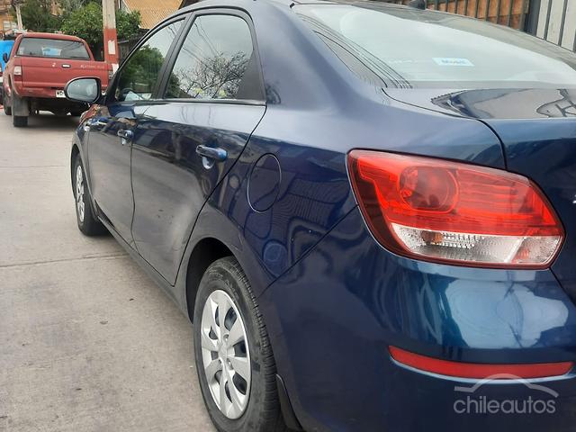 Kia Soluto 1.4 LX Full 2023 (37.250 km)