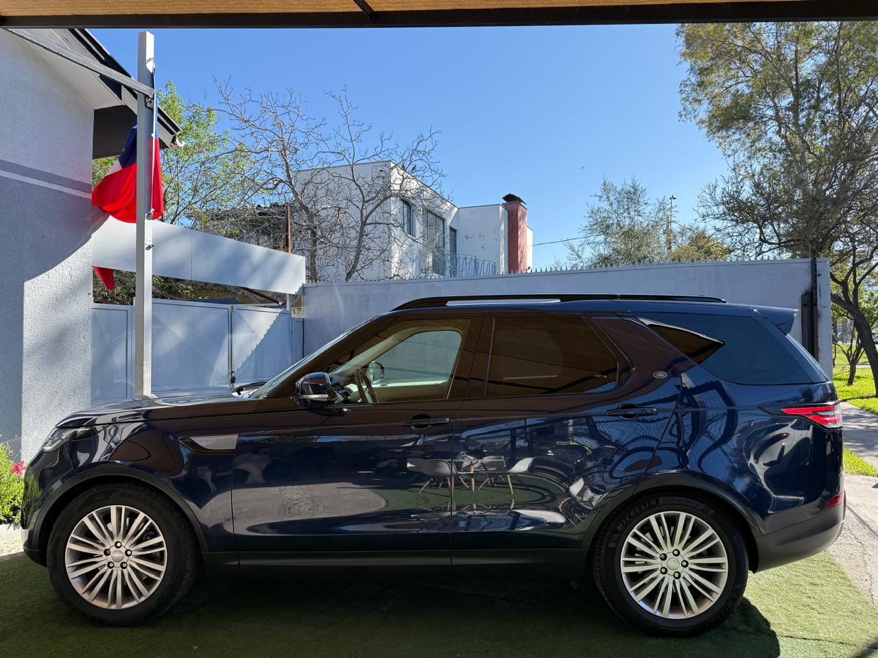 Land Rover Discovery 3.0 4WD 2018 ( 69,786 Km)