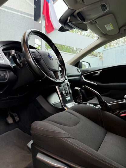 Volvo V40 1.6 T4 Comfort 2015 (70.000 km)