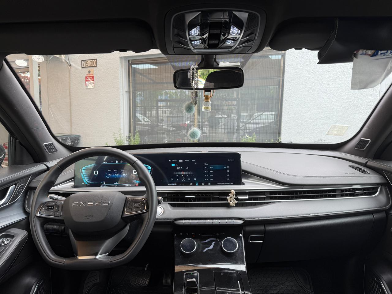 Exeed LX 1.5T CVT Advanced 2024 (22.900 km)