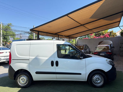 Fiat Doblo Cargo 1.3 Manual 2018 ( 98.670 km)