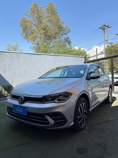 Volkswagen Polo 1.0 Highline Automático 2024 (19.000 km)