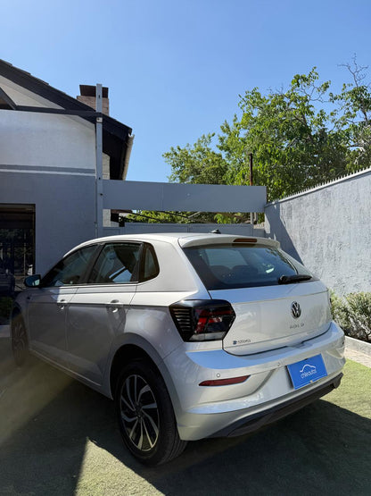 Volkswagen Polo 1.0 Highline Automático 2024 (19.000 km)