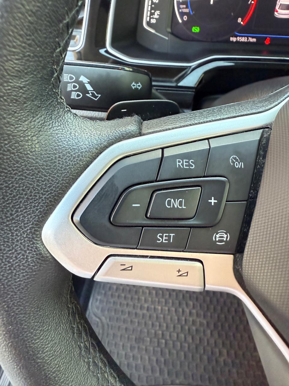 Volkswagen Polo 1.0 Highline Automático 2024 (19.000 km)