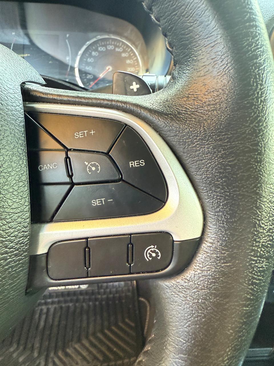 Jeep Renegade 1.8 Auto Sport LX 2023 (20.000 km)