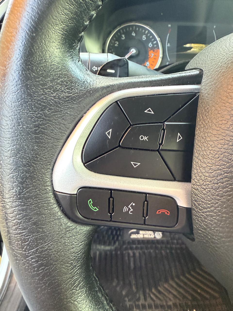 Jeep Renegade 1.8 Auto Sport LX 2023 (20.000 km)