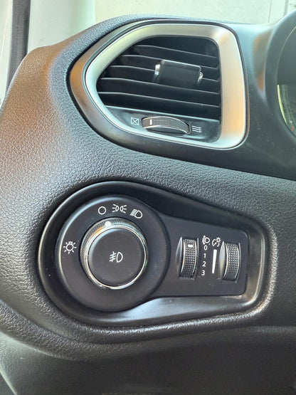 Jeep Renegade 1.8 Auto Sport LX 2023 (20.000 km)