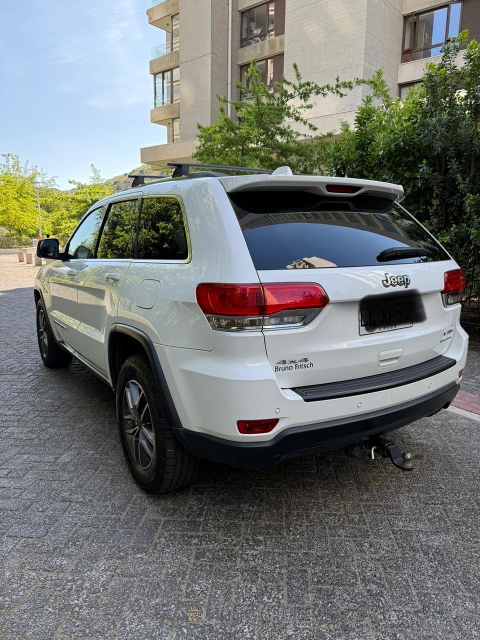 Jeep Grand Cherokee 3.6 Laredo 4WD Auto 2019 (78.000 km)
