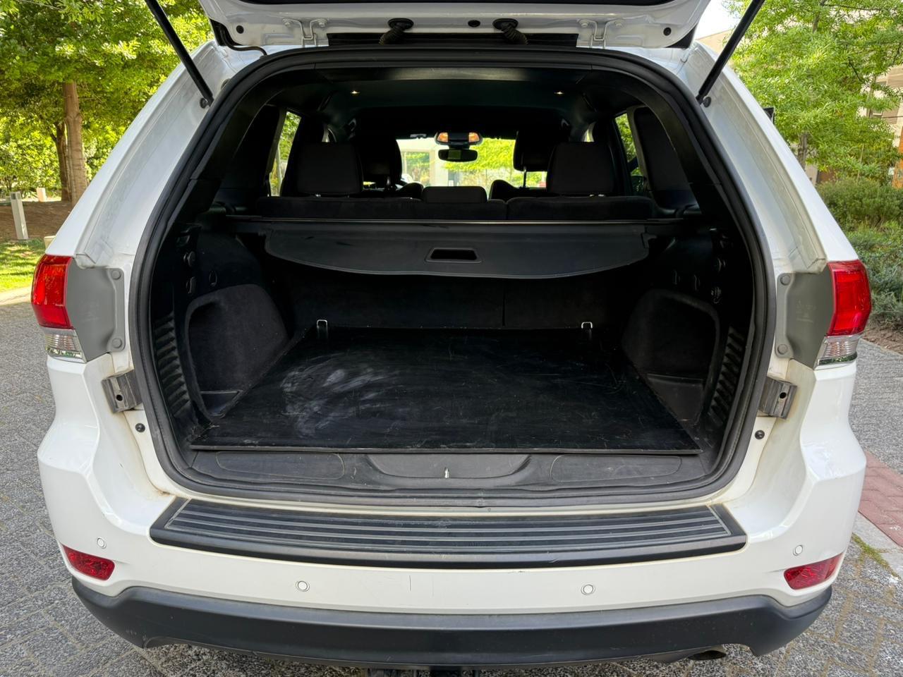 Jeep Grand Cherokee 3.6 Laredo 4WD Auto 2019 (78.000 km)