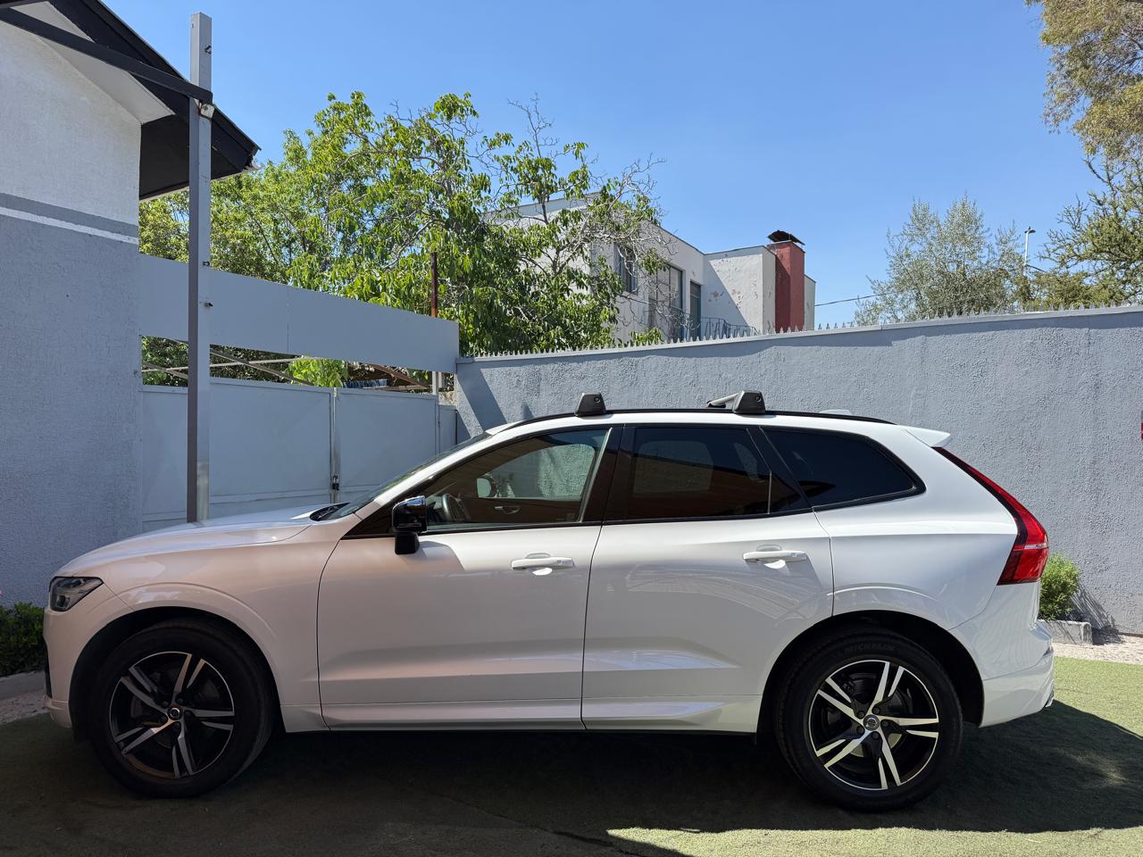 Volvo XC60 2.0 T6 R-Design 4WD 2021 (78.000 km)