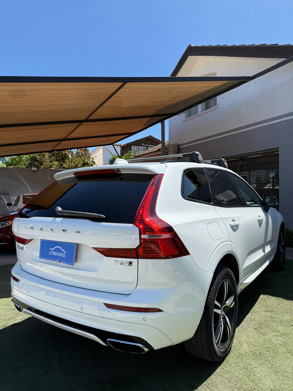 Volvo XC60 2.0 T6 R-Design 4WD 2021 (78.000 km)
