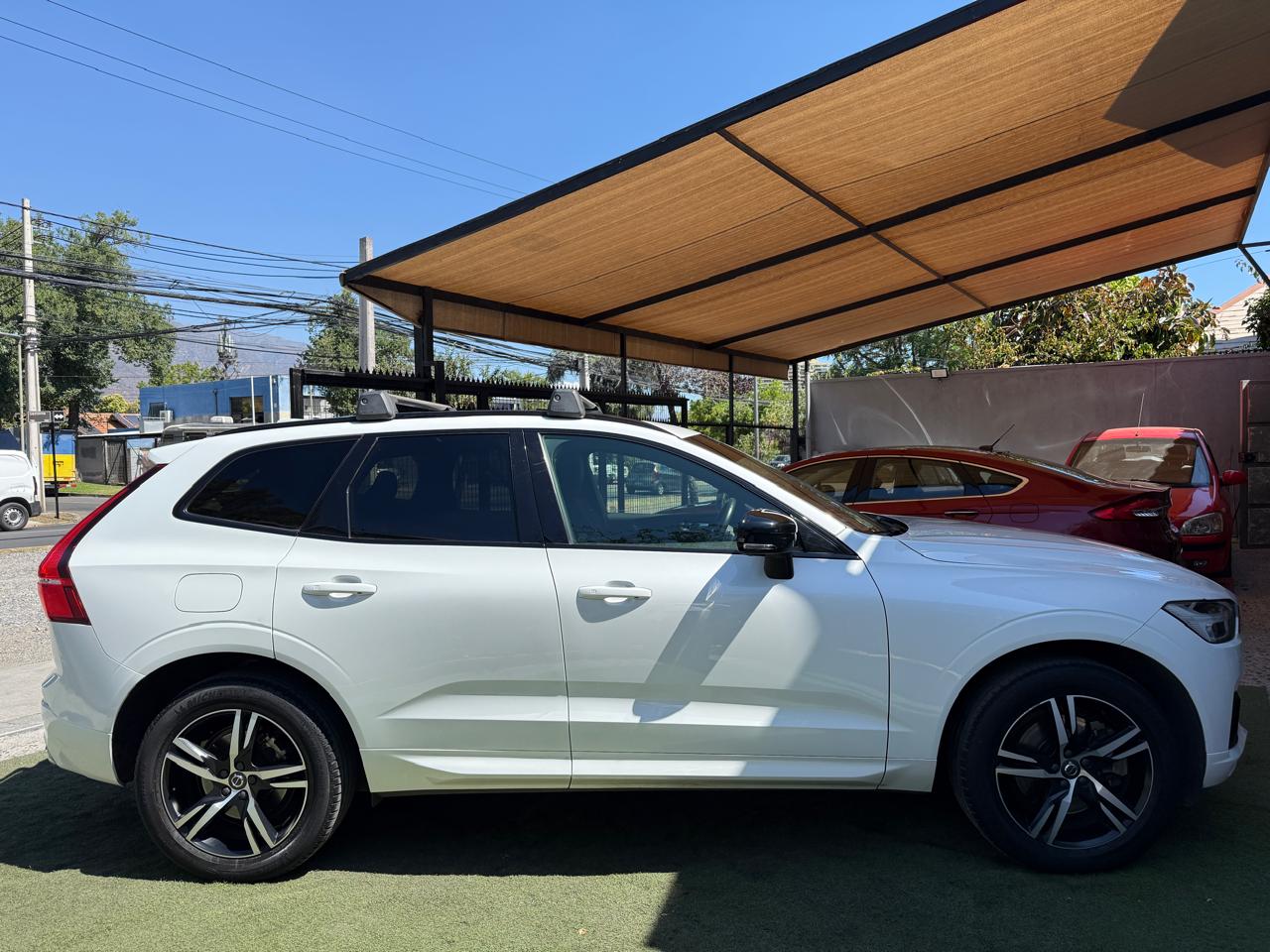 Volvo XC60 2.0 T6 R-Design 4WD 2021 (78.000 km)