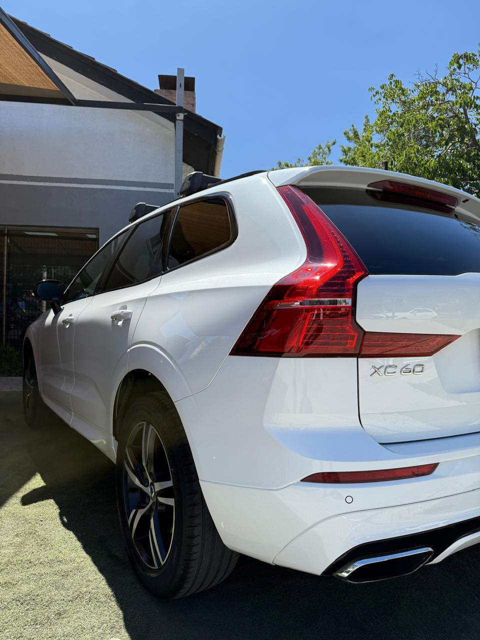 Volvo XC60 2.0 T6 R-Design 4WD 2021 (78.000 km)