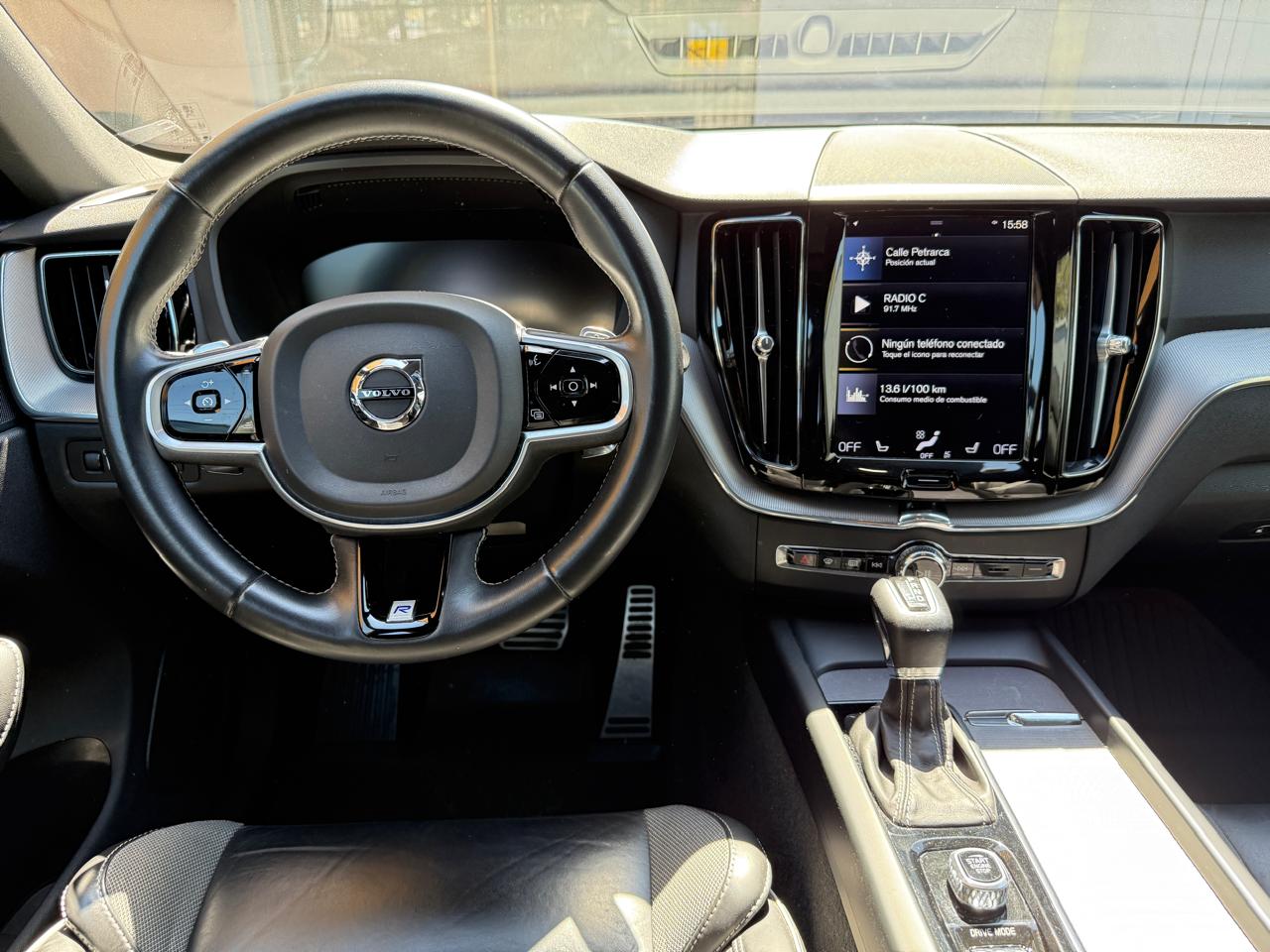 Volvo XC60 2.0 T6 R-Design 4WD 2021 (78.000 km)