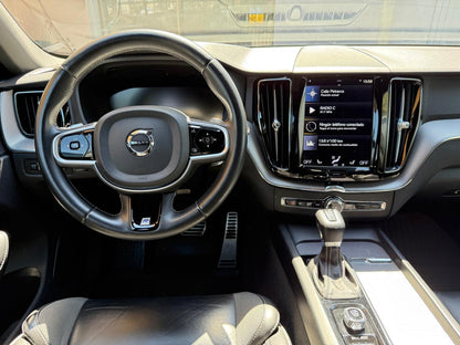 Volvo XC60 2.0 T6 R-Design 4WD 2021 (78.000 km)