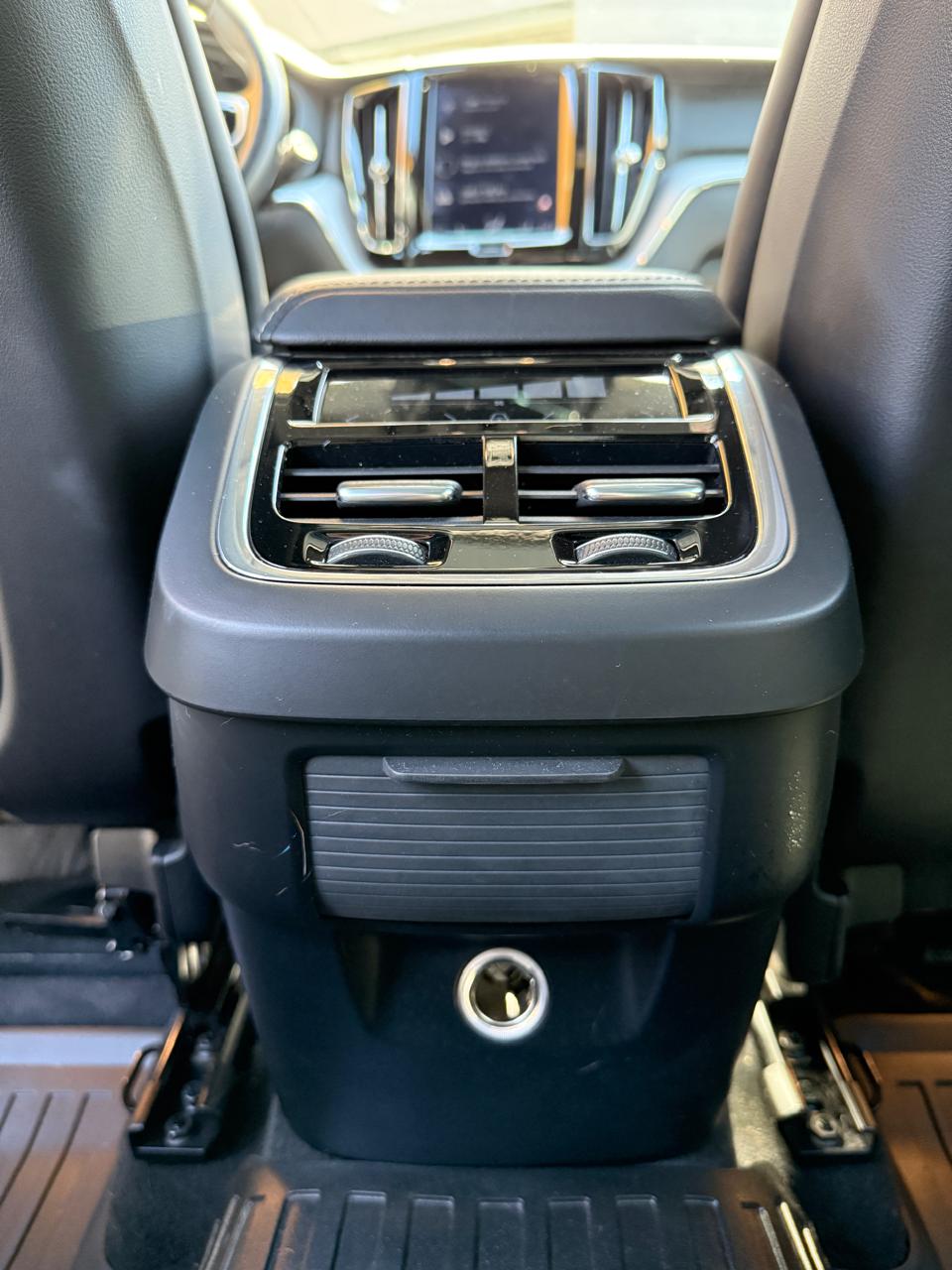 Volvo XC60 2.0 T6 R-Design 4WD 2021 (78.000 km)