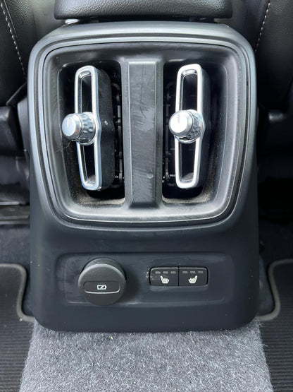 Volvo Xc40 1.5 T5 PHEV Ultimate Recharge Auto 2023 (46.800 KM)
