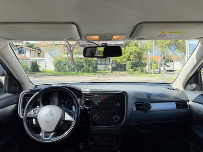 MITSUBISHI OUTLANDER GLX 2.4 2017 (118.634 Km)