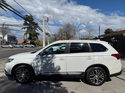 MITSUBISHI OUTLANDER GLX 2.4 2017 (118.634 Km)