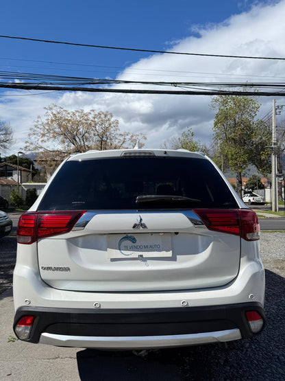 MITSUBISHI OUTLANDER GLX 2.4 2017 (118.634 Km)