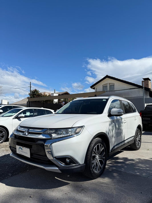 MITSUBISHI OUTLANDER GLX 2.4 2017 (118.634 Km)