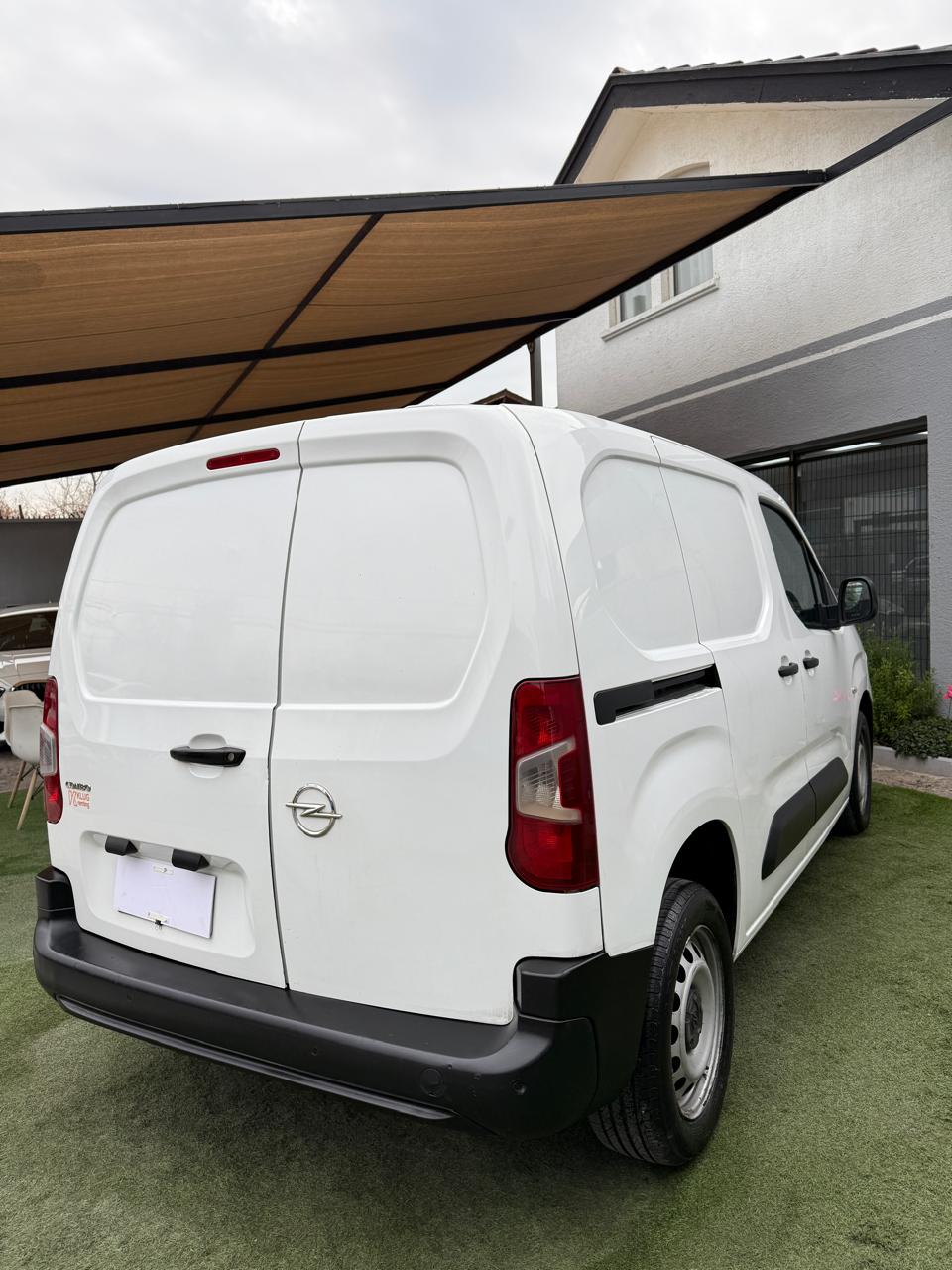 OPEL COMBO HDI 92 LT 5 P 1.6 2021 (145.000 Km)
