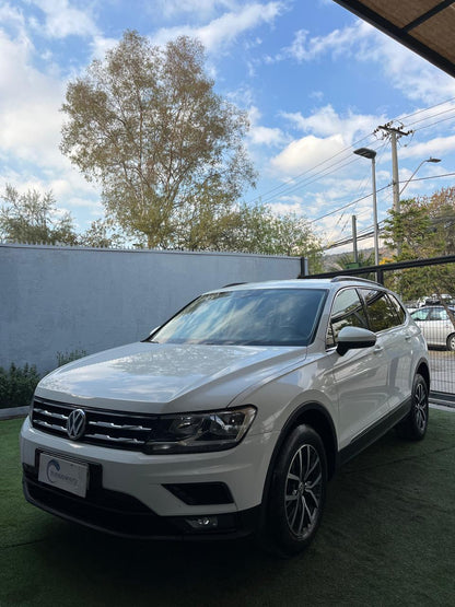 Volkswagen Tiguan 2.0 TDI DSG Comfortline 7A 4Motion 2019 (111.087 Km)