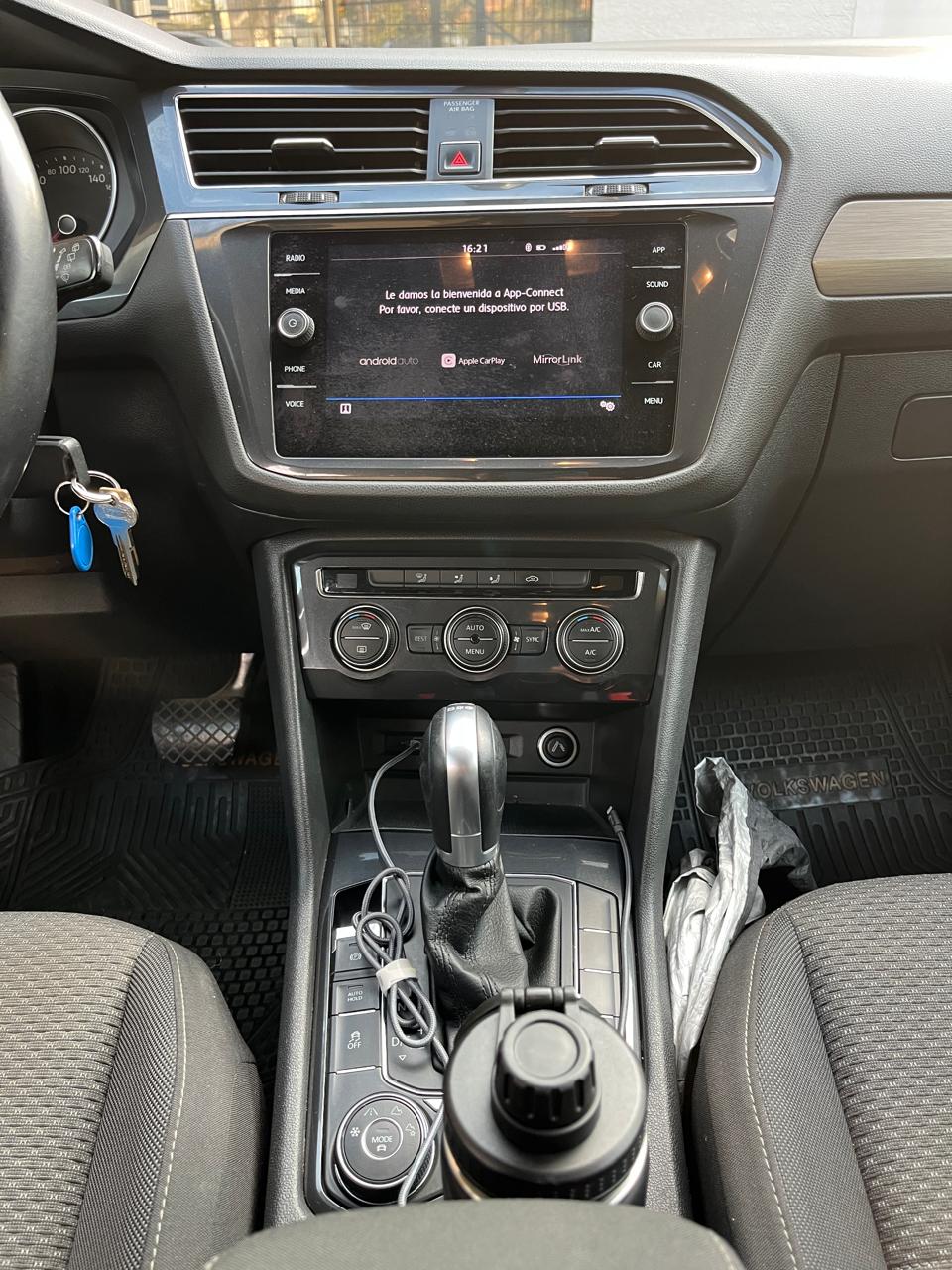 Volkswagen Tiguan 2.0 TDI DSG Comfortline 7A 4Motion 2019 (111.087 Km)