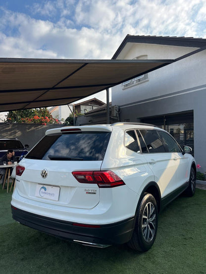 Volkswagen Tiguan 2.0 TDI DSG Comfortline 7A 4Motion 2019 (111.087 Km)