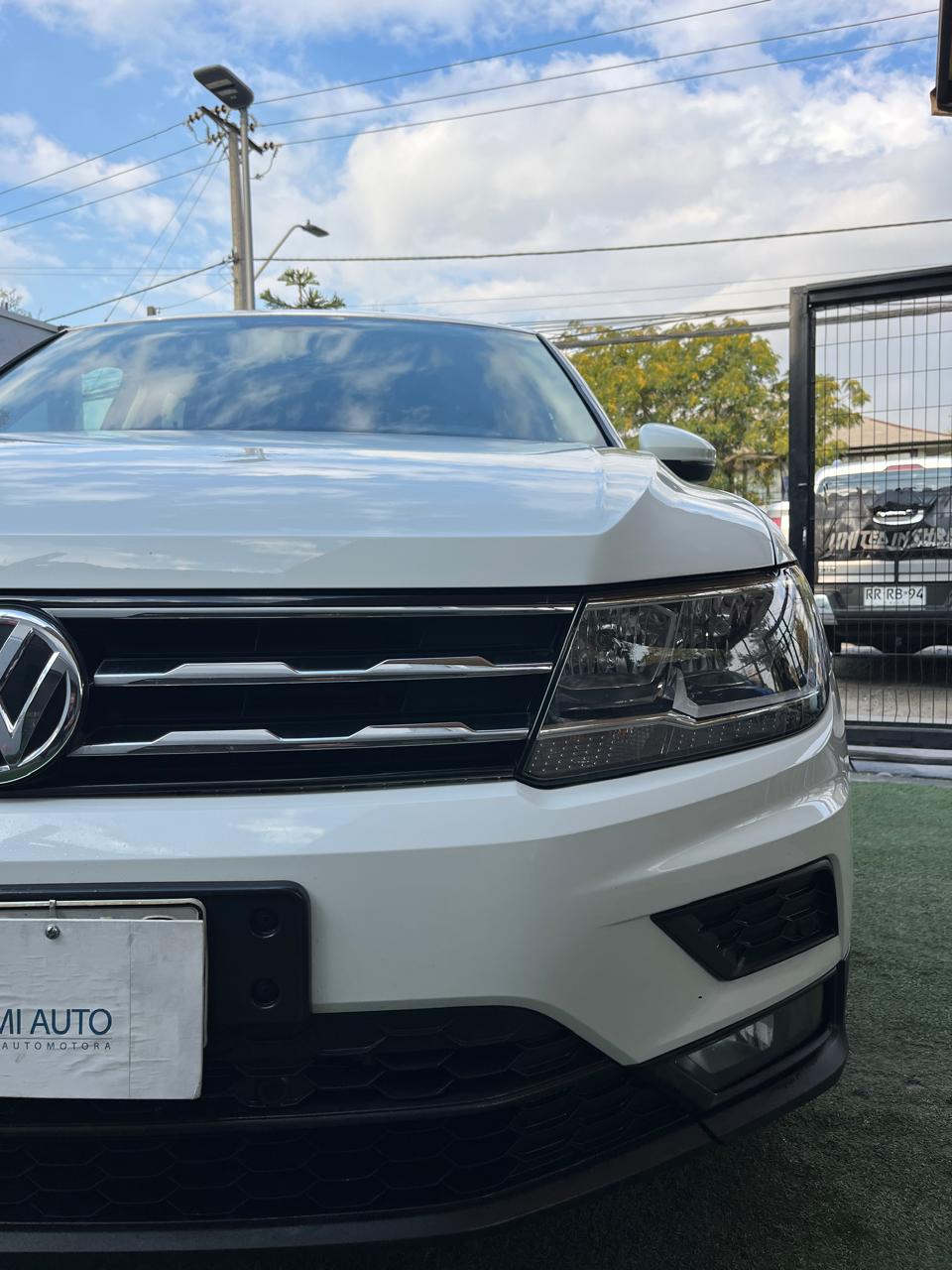 Volkswagen Tiguan 2.0 TDI DSG Comfortline 7A 4Motion 2019 (111.087 Km)