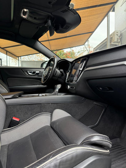 Volvo S60 2.0 T5 R-Design Auto 4WD 2021 (121.800 Km)