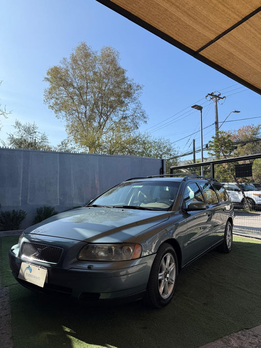 Volvo V70 2.4 AT 2006 (182.011 Km)